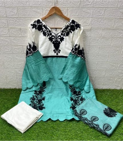 Luxury pŕet Collection in TUNIC STYLIST SUIT
